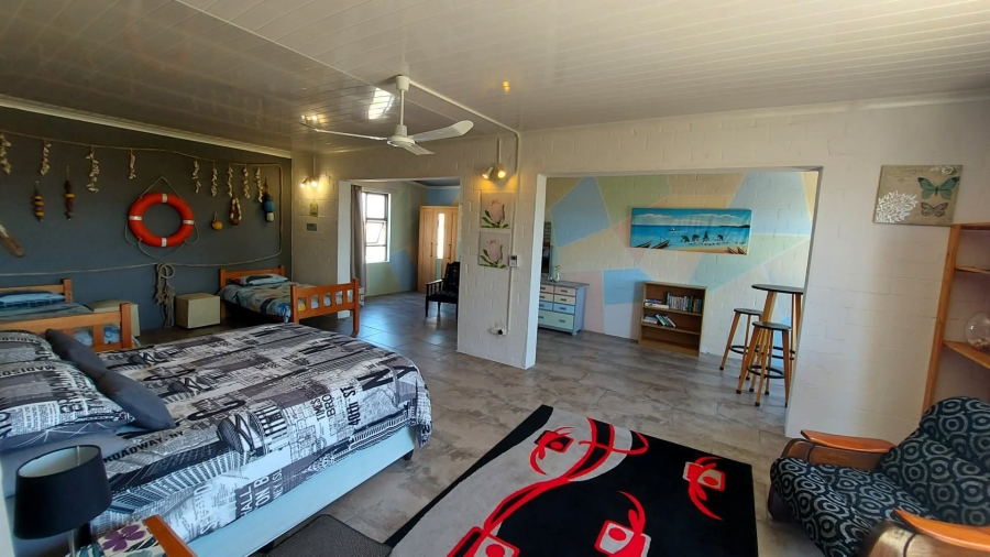 5 Bedroom Property for Sale in Britannia Reef Estate Western Cape